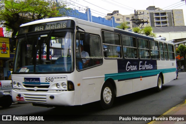 Gran Eufrasia Turística 550 na cidade de Barra do Piraí, Rio de Janeiro, Brasil, por Paulo Henrique Pereira Borges. ID da foto: 11622425.