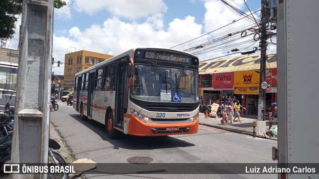 Empresa Pedrosa 320 na cidade de Recife, Pernambuco, Brasil, por Luiz Adriano Carlos. ID da foto: 11620374.