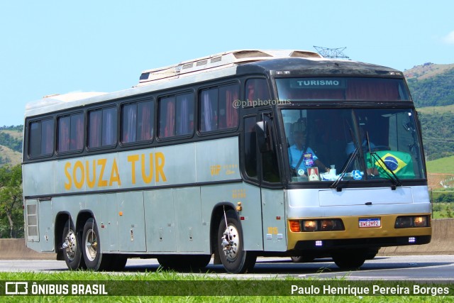 Souza Tur 1015 na cidade de Roseira, São Paulo, Brasil, por Paulo Henrique Pereira Borges. ID da foto: 11622355.