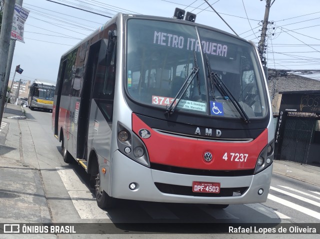 Pêssego Transportes 4 7237 na cidade de São Paulo, São Paulo, Brasil, por Rafael Lopes de Oliveira. ID da foto: 11624512.