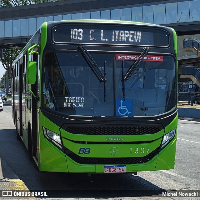 BB Transportes e Turismo 1307 na cidade de Itapevi, São Paulo, Brasil, por Michel Nowacki. Número da foto: #11626076.