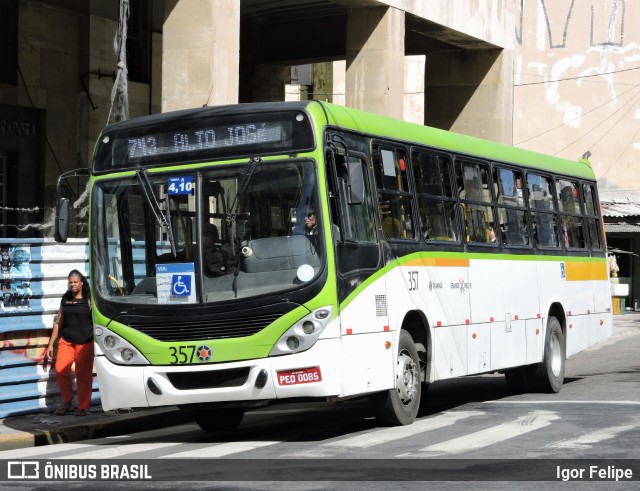 Rodoviária Caxangá 357 na cidade de Recife, Pernambuco, Brasil, por Igor Felipe. ID da foto: 11624485.