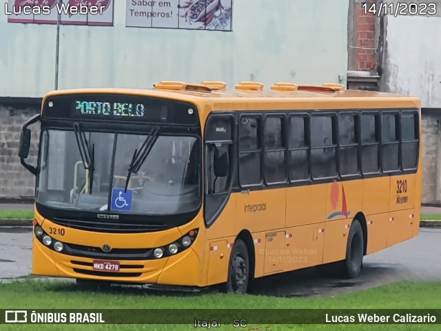 Viação Praiana 3210 na cidade de Itajaí, Santa Catarina, Brasil, por Lucas Weber Calizario. ID da foto: 11626518.