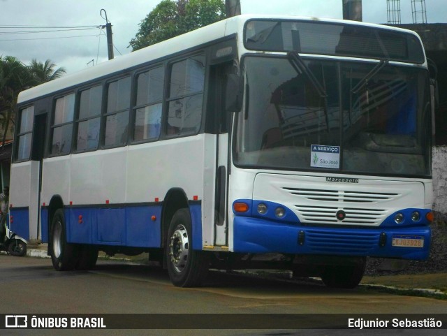 Ônibus Particulares 100 na cidade de Araçoiaba, Pernambuco, Brasil, por Edjunior Sebastião. ID da foto: 11627374.