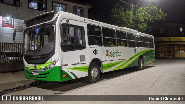 Viação Piracicabana Santos 4225 na cidade de Santos, São Paulo, Brasil, por Daniel Clemente. Número da foto: #11629814.