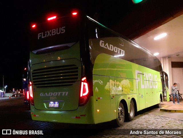 FlixBus Transporte e Tecnologia do Brasil 3521 na cidade de Registro, São Paulo, Brasil, por Andre Santos de Moraes. ID da foto: 11629812.