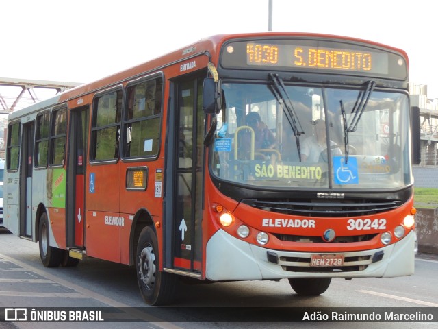 Expresso Luziense > Territorial Com. Part. e Empreendimentos 30242 na cidade de Belo Horizonte, Minas Gerais, Brasil, por Adão Raimundo Marcelino. Número da foto: #11630901.