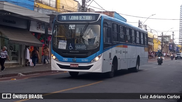 Transportadora Globo 780 na cidade de Recife, Pernambuco, Brasil, por Luiz Adriano Carlos. ID da foto: 11631626.