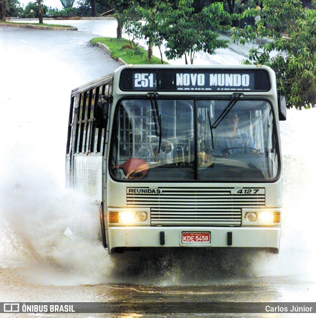Viação Reunidas 4127 na cidade de Goiânia, Goiás, Brasil, por Carlos Júnior. Número da foto: #11633016.