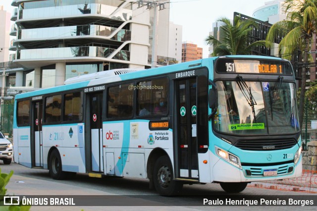 Aliança Transportes Urbanos 21020 na cidade de Fortaleza, Ceará, Brasil, por Paulo Henrique Pereira Borges. Número da foto: #11633529.