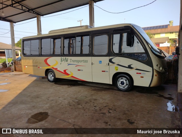 BHW Transportes 2000 / 04 na cidade de Santo Cristo, Rio Grande do Sul, Brasil, por Mauríci jose Brzuska. Número da foto: #11634389.