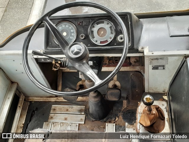 Ônibus Particulares 01 221 na cidade de Barueri, São Paulo, Brasil, por Luiz Henrique Fornazari Toledo. Número da foto: #11590323.