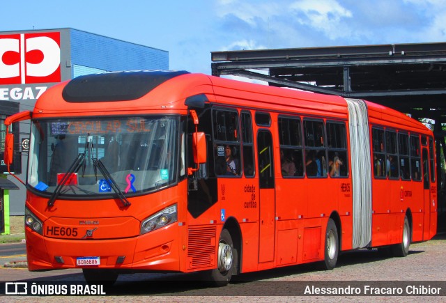 Auto Viação Redentor HE605 na cidade de Curitiba, Paraná, Brasil, por Alessandro Fracaro Chibior. ID da foto: 11637561.