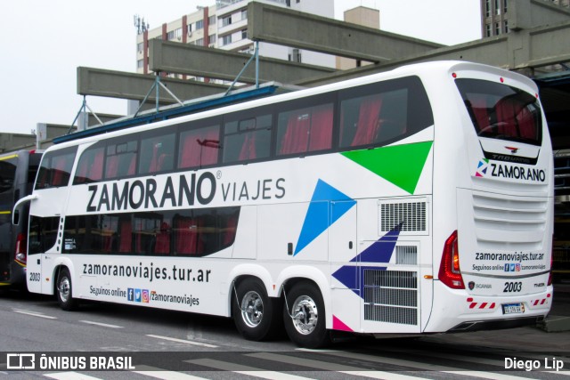Zamorano Viajes 2003 na cidade de Florianópolis, Santa Catarina, Brasil, por Diego Lip. Número da foto: #11637615.