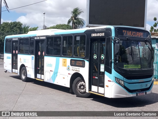 Via Urbana 30255 na cidade de Fortaleza, Ceará, Brasil, por Lucas Caetano. Número da foto: #11644492.