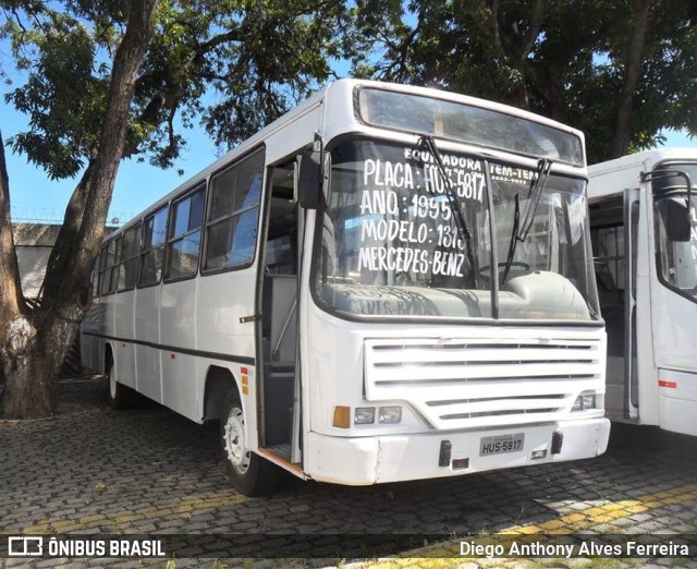 Ônibus Particulares 5817 na cidade de Fortaleza, Ceará, Brasil, por Diego Anthony Alves Ferreira. ID da foto: 11644811.