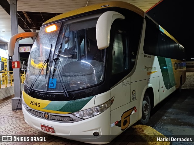 Empresa Gontijo de Transportes 7045 na cidade de João Monlevade, Minas Gerais, Brasil, por Hariel Bernades. ID da foto: 11646248.