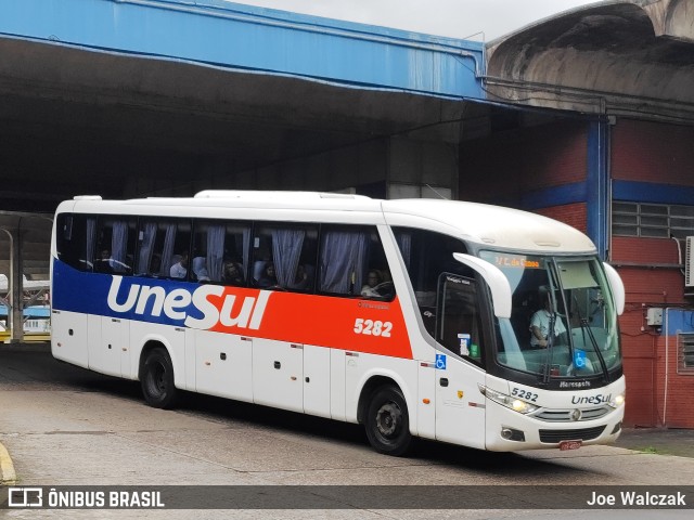 Unesul de Transportes 5282 na cidade de Porto Alegre, Rio Grande do Sul, Brasil, por Joe Walczak. Número da foto: #11646377.
