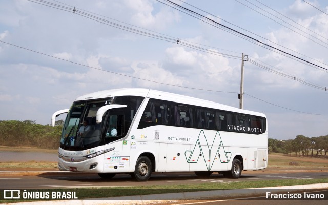 Viação Motta 21762 na cidade de Assis, São Paulo, Brasil, por Francisco Ivano. ID da foto: 11651777.