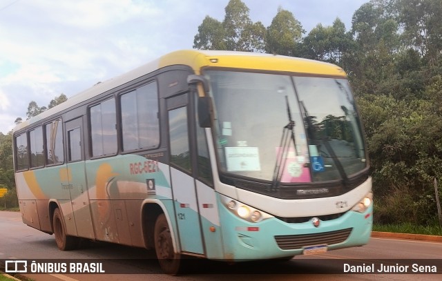 Grupo MRS Transportes 121 na cidade de Itabirito, Minas Gerais, Brasil, por Daniel Junior Sena. ID da foto: 11651891.