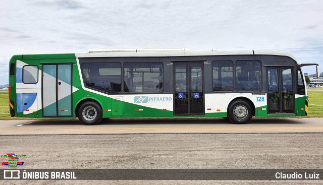 Infraero Aeroportos Brasileiros 128 na cidade de Rio de Janeiro, Rio de Janeiro, Brasil, por Claudio Luiz. Número da foto: #11651443.
