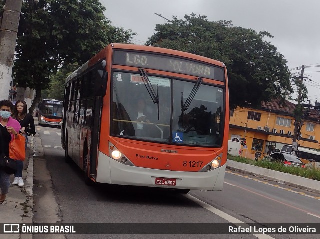 TRANSPPASS - Transporte de Passageiros 8 1217 na cidade de São Paulo, São Paulo, Brasil, por Rafael Lopes de Oliveira. ID da foto: 11652739.