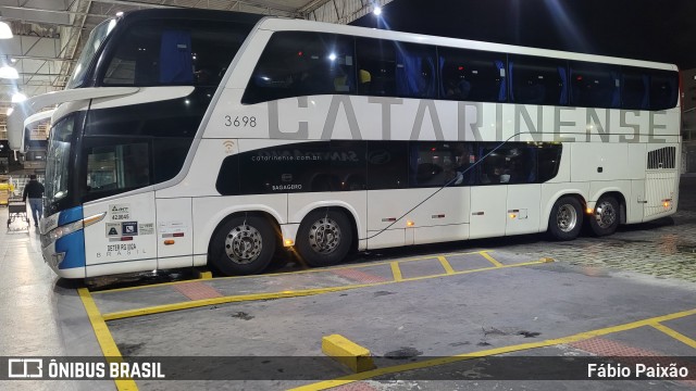 Auto Viação Catarinense 3698 na cidade de Balneário Camboriú, Santa Catarina, Brasil, por Fábio Paixão. ID da foto: 11657608.