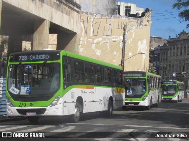 Rodoviária Caxangá 270 na cidade de Recife, Pernambuco, Brasil, por Jonathan Silva. ID da foto: 11656649.