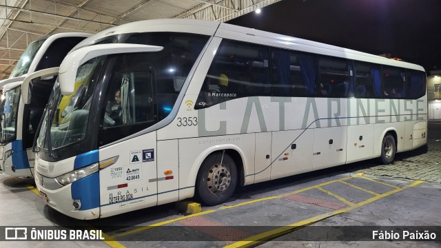 Auto Viação Catarinense 3353 na cidade de Balneário Camboriú, Santa Catarina, Brasil, por Fábio Paixão. Número da foto: #11659750.