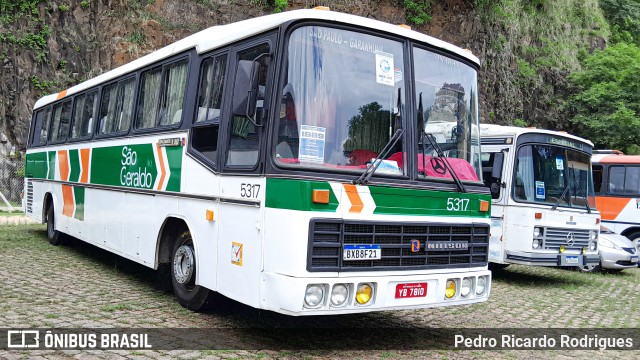 Ônibus Particulares 5317 na cidade de Campinas, São Paulo, Brasil, por Pedro Ricardo Rodrigues. ID da foto: 11661948.