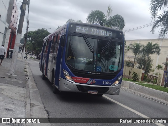 Radial Transporte Coletivo 41.667 na cidade de São Paulo, São Paulo, Brasil, por Rafael Lopes de Oliveira. ID da foto: 11592322.