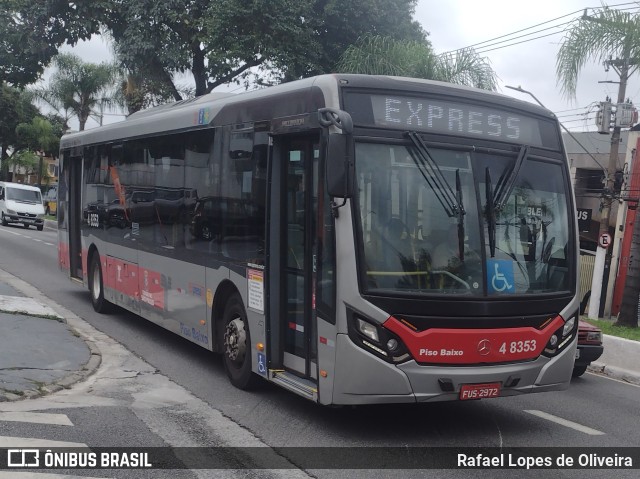 Express Transportes Urbanos Ltda 4 8353 na cidade de São Paulo, São Paulo, Brasil, por Rafael Lopes de Oliveira. ID da foto: 11592315.