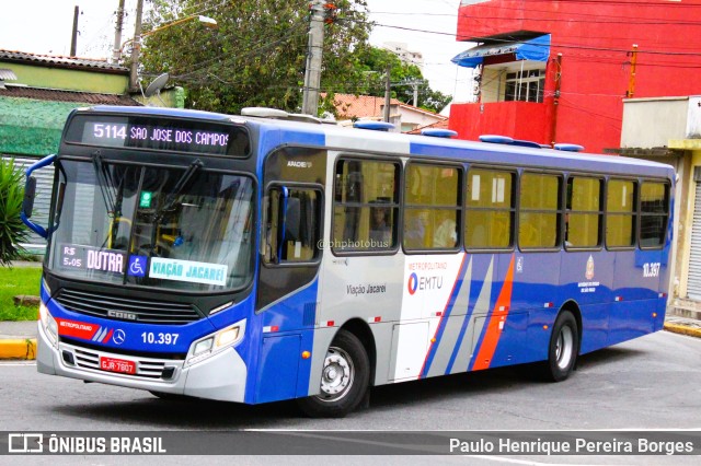 Viação Jacareí 10.397 na cidade de Jacareí, São Paulo, Brasil, por Paulo Henrique Pereira Borges. Número da foto: #11594633.