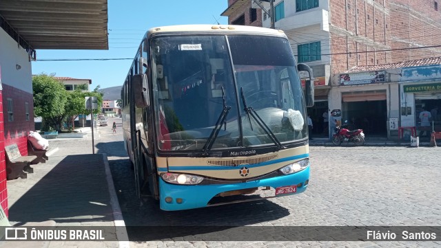 Viação Novo Horizonte 1009411 na cidade de Tanhaçu, Bahia, Brasil, por Flávio  Santos. Número da foto: #11592345.