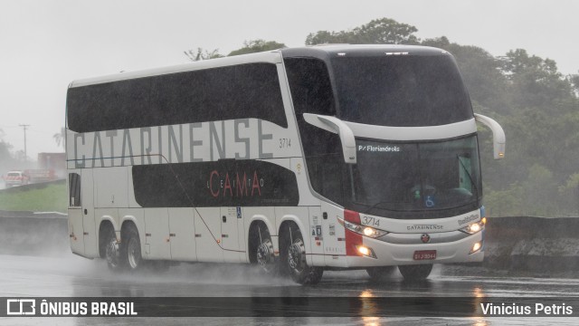 Auto Viação Catarinense 3714 na cidade de Joinville, Santa Catarina, Brasil, por Vinicius Petris. Número da foto: #11593659.