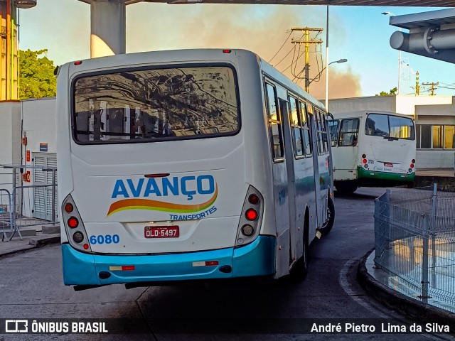 Avanço Transportes 6080 na cidade de Lauro de Freitas, Bahia, Brasil, por André Pietro  Lima da Silva. Número da foto: #11663027.