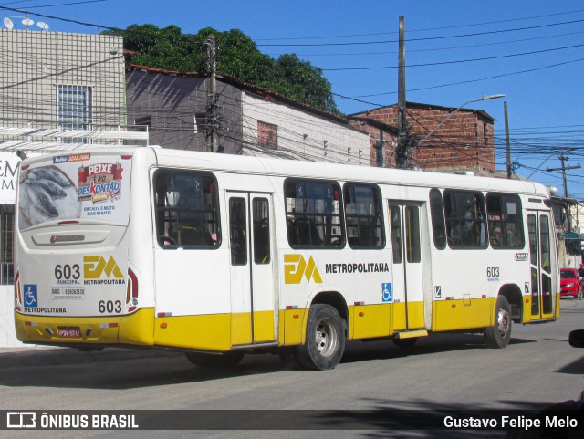 Empresa Metropolitana 603 na cidade de Jaboatão dos Guararapes, Pernambuco, Brasil, por Gustavo Felipe Melo. Número da foto: #11662753.