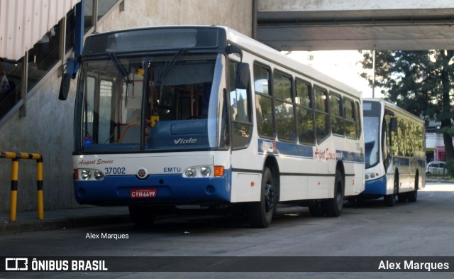 Airport Bus Service 37002 na cidade de São Paulo, São Paulo, Brasil, por Alex Marques. ID da foto: 11596357.