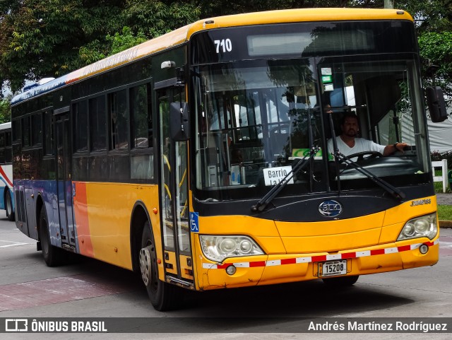 Autotransportes Raro 710 na cidade de San José, San José, Costa Rica, por Andrés Martínez Rodríguez. ID da foto: 11597527.