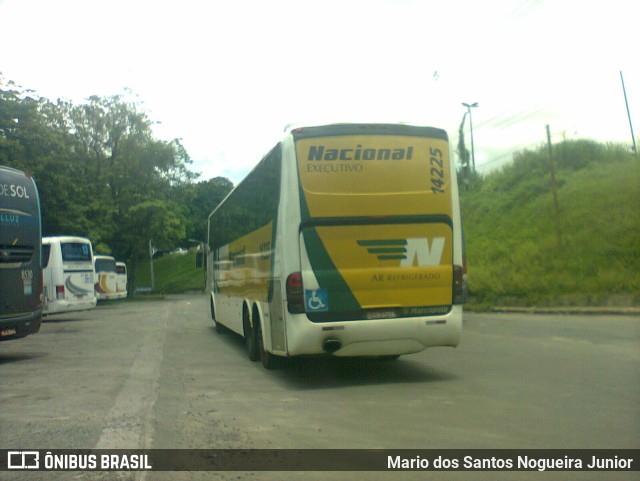 Viação Nacional 14225 na cidade de Salvador, Bahia, Brasil, por Mario dos Santos Nogueira Junior. ID da foto: 11601492.