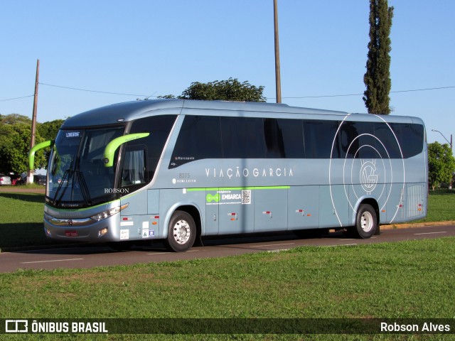 Viação Garcia 8275 na cidade de Paranavaí, Paraná, Brasil, por Robson Alves. ID da foto: 11604899.