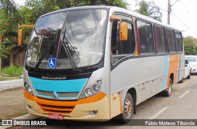 Ônibus Particulares 9775 na cidade de Três Corações, Minas Gerais, Brasil, por Fábio Mateus Tibúrcio. Número da foto: #11603946.