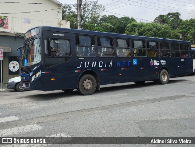 Jundiá Transportadora Turistica 1200 na cidade de São Roque, São Paulo, Brasil, por Aldinei Silva Vieira . Número da foto: #11603996.