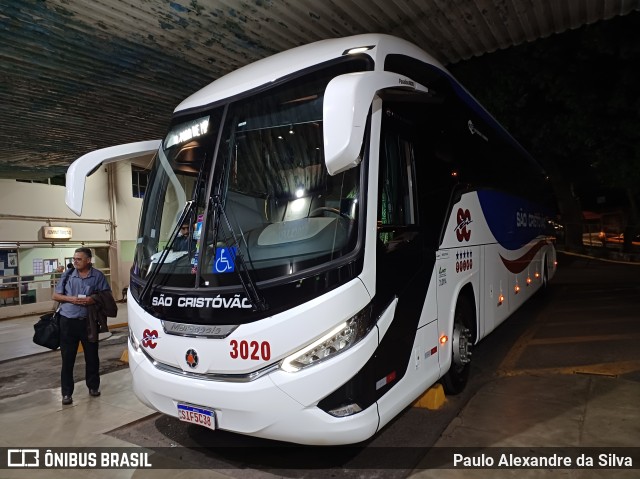 Viação São Cristóvão 3020 na cidade de Divinópolis, Minas Gerais, Brasil, por Paulo Alexandre da Silva. ID da foto: 11603845.