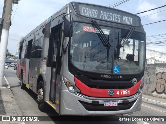 Pêssego Transportes 4 7094 na cidade de São Paulo, São Paulo, Brasil, por Rafael Lopes de Oliveira. ID da foto: 11607053.