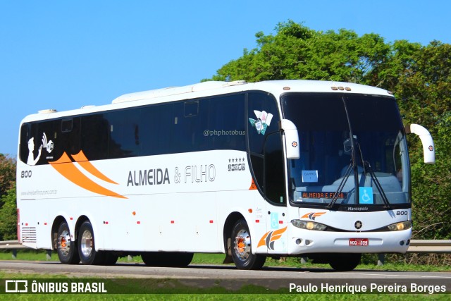 Almeida & Filho Turismo 800 na cidade de Barra do Piraí, Rio de Janeiro, Brasil, por Paulo Henrique Pereira Borges. ID da foto: 11608179.