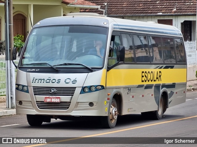 Irmãos Cé 21 na cidade de Marques de Souza, Rio Grande do Sul, Brasil, por Igor Scherner. ID da foto: 11608302.