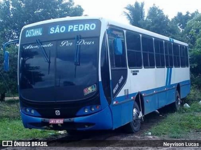 Ônibus Particulares JVI9030 na cidade de Castanhal, Pará, Brasil, por Neyvison Lucas. Número da foto: #11609606.