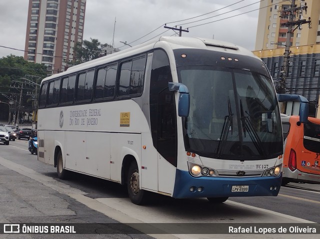 UFRJ - Universidade Federal do Rio de Janeiro TC137 na cidade de São Paulo, São Paulo, Brasil, por Rafael Lopes de Oliveira. Número da foto: #11666029.