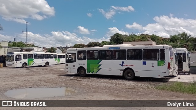 Viação Pinheiral RJ 189.009 na cidade de Pinheiral, Rio de Janeiro, Brasil, por Evelyn Lima. ID da foto: 11666012.